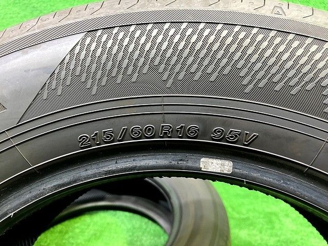 215 60R16