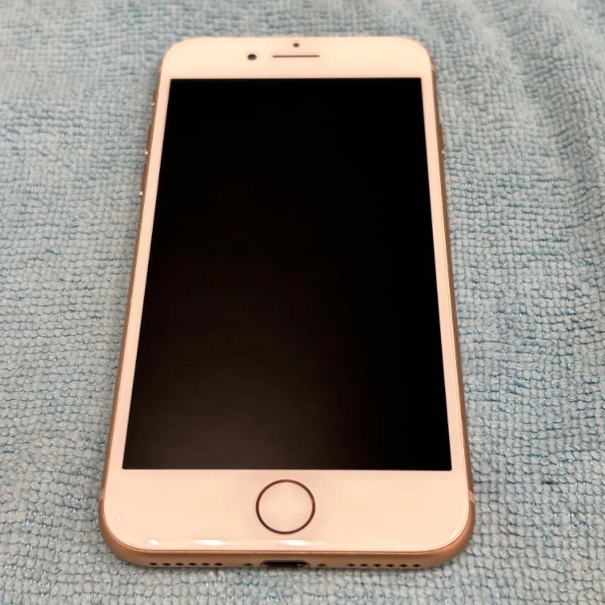 iPhone8 64GB GOLD - メルカリ