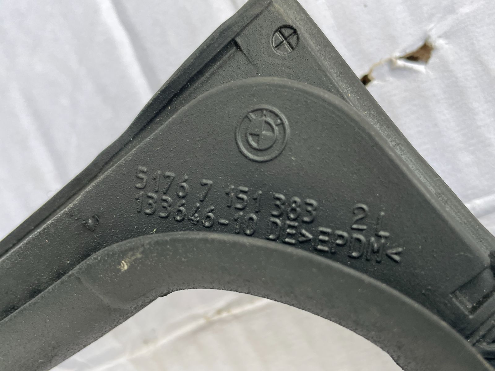 BMW MINI R50 R52 R53 R56 フロント ウェザーストリップ ボディー側 左 助手席側 品番51767151383 菅138