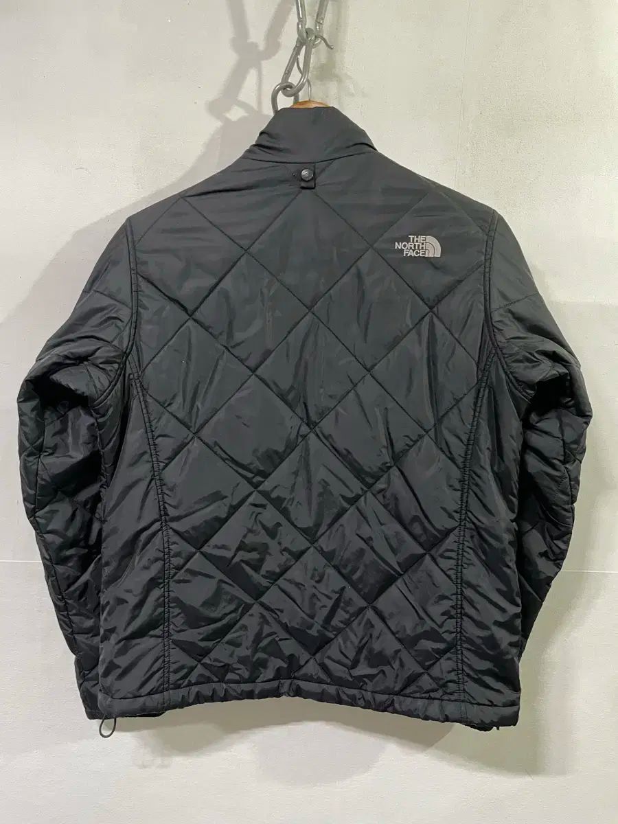 THE NORTH FACE ザノースフェイス 軽量ダウンジャケット ミッドレイヤー ジャケット 機能性 95-100