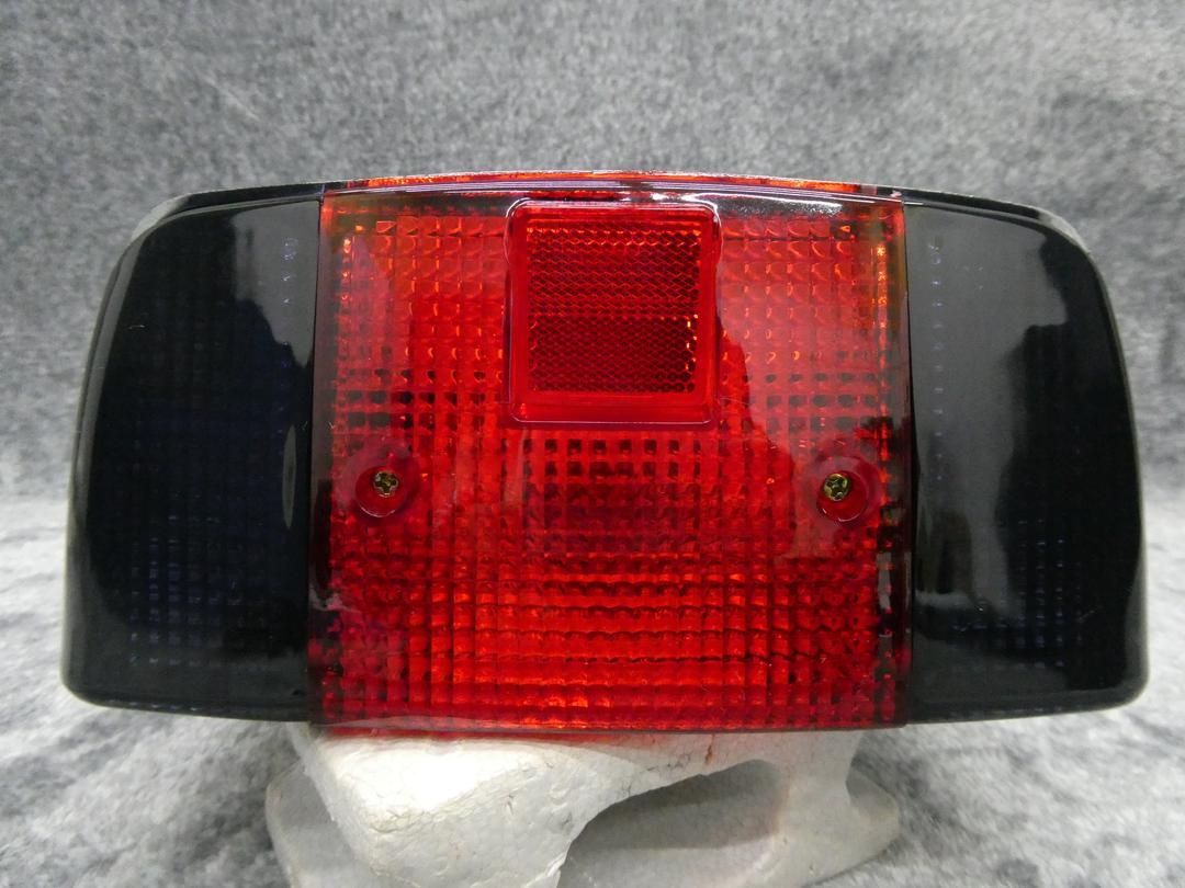 CBX400F テールランプ 赤 黒×銀/ブラックCBX550F - カスタムパーツ