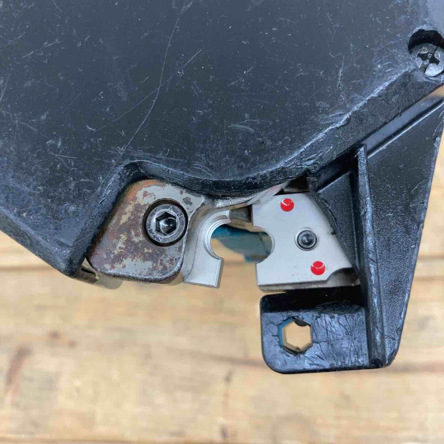 makita コードレス全ネジカッター