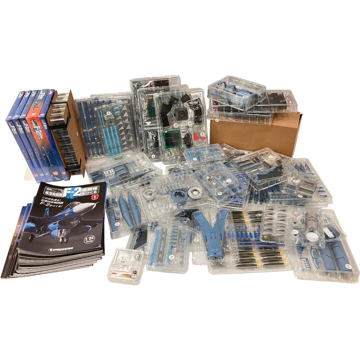 DeAGOSTINI 航空自衛隊 F-2戦闘機を作る 1-100巻 一部 み 含む H10506967