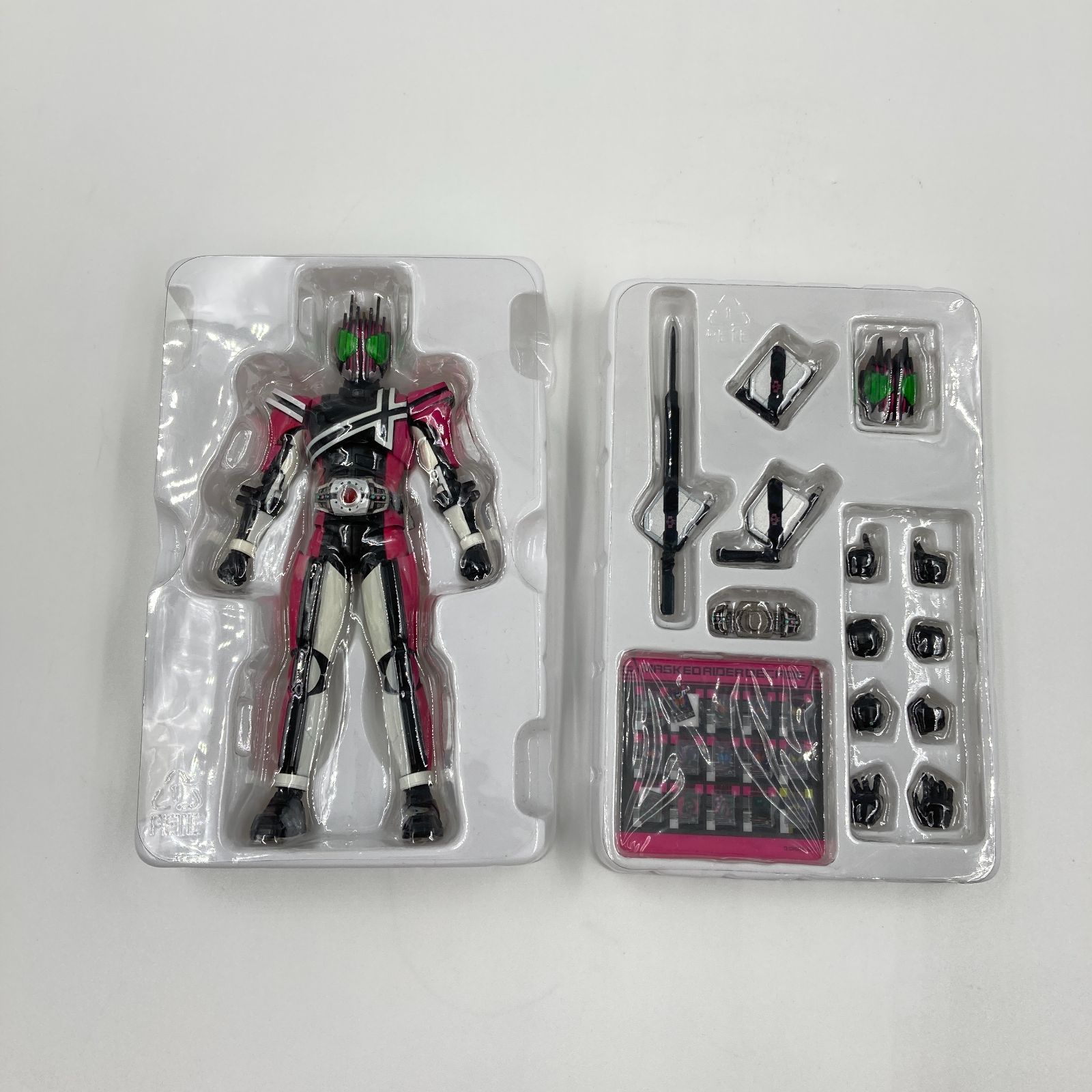 S.H.フィギュアーツ 仮面ライダーディケイド(未使用品)