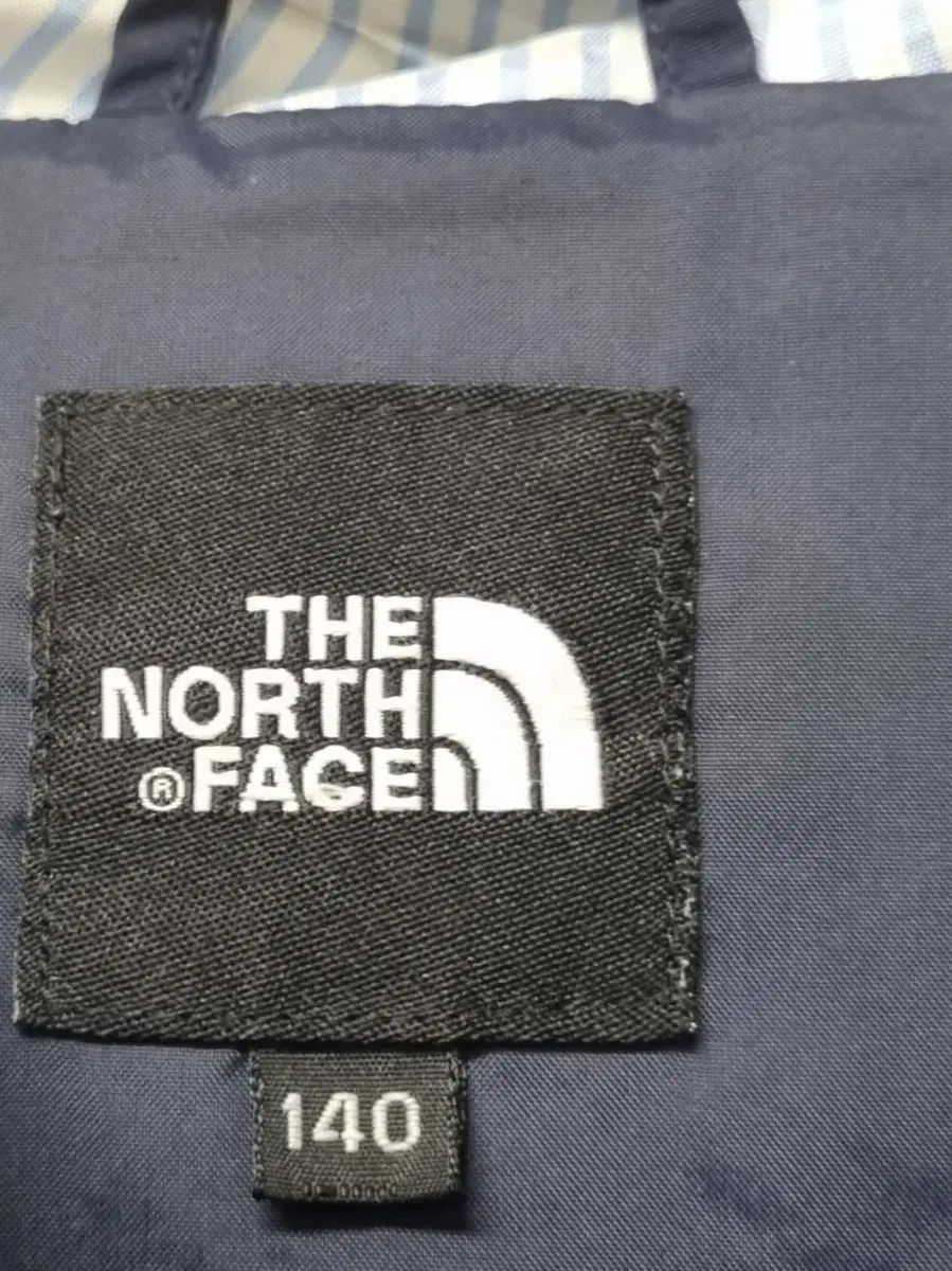 THE NORTH FACE(ザノースフェイス) トゥイーン ウィンドブレーカー 140