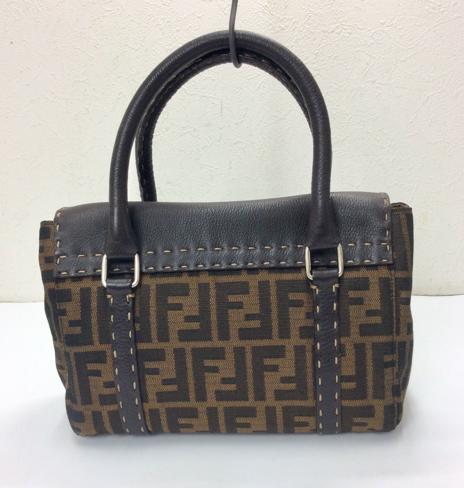 フェンディ FENDI ハンドバッグ - ズッカ柄 ジャガード×レザー ベージュ×黒×ダークブラウン シリアルなし バッグ FENDI(フェンディ) ハンドバッグ ズッカ柄 8BR133 ブラウン×黒