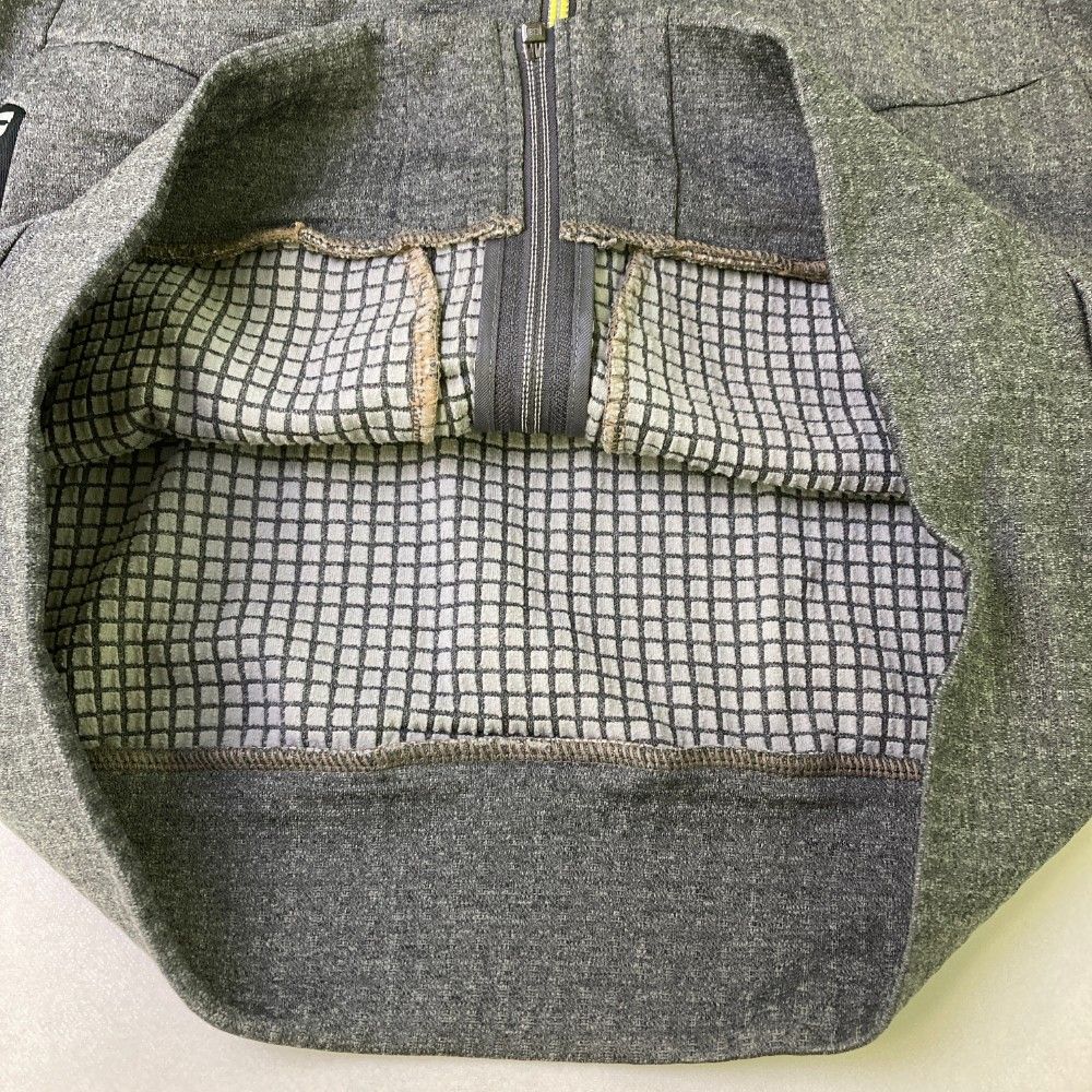 サイズ：L OAKLEY オークリー 461358JP ジップジャケット  グレー系 [240101461251] ゴルフウェア メンズ ストスト サイズ：L OAKLEY オークリー 461358JP ジップジャケット グレー