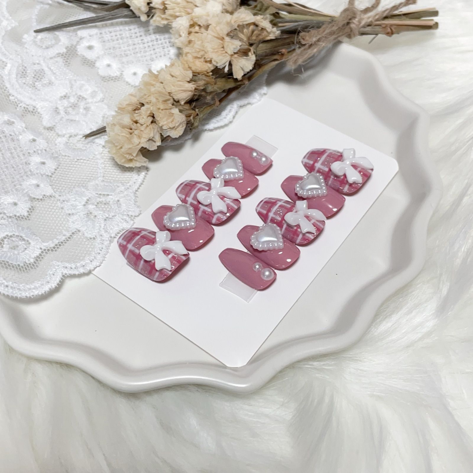 現品】85 《3日以内発送》 ネイルチップ ピンク パール ハート リボン  