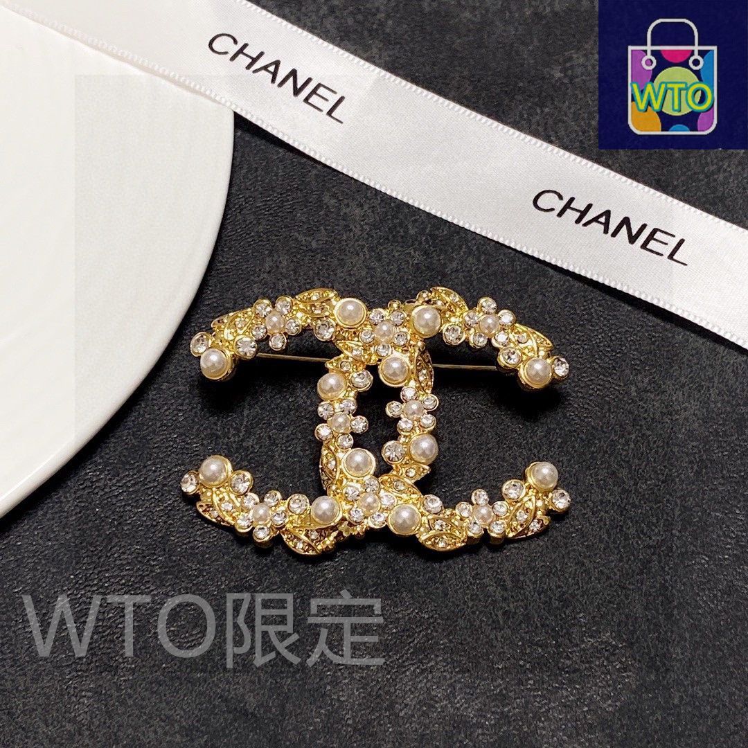 入荷情報♪ CHANEL ブローチ CHANEL 2011年製 ギンガムチェックCCマークブローチ ブラック