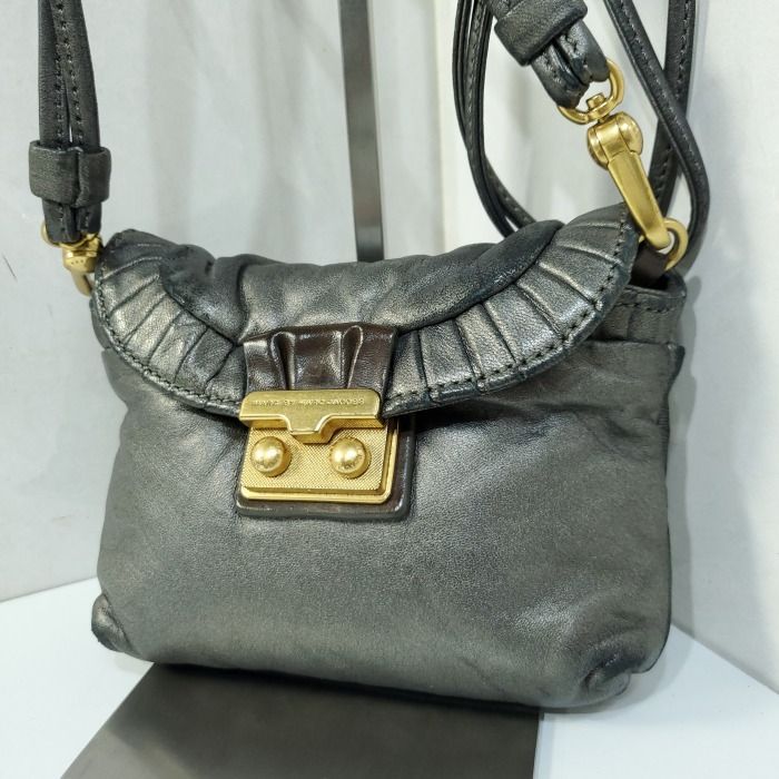マークバイマークジェイコブス Marc by Marc Jacobs レザー ラムスキン 