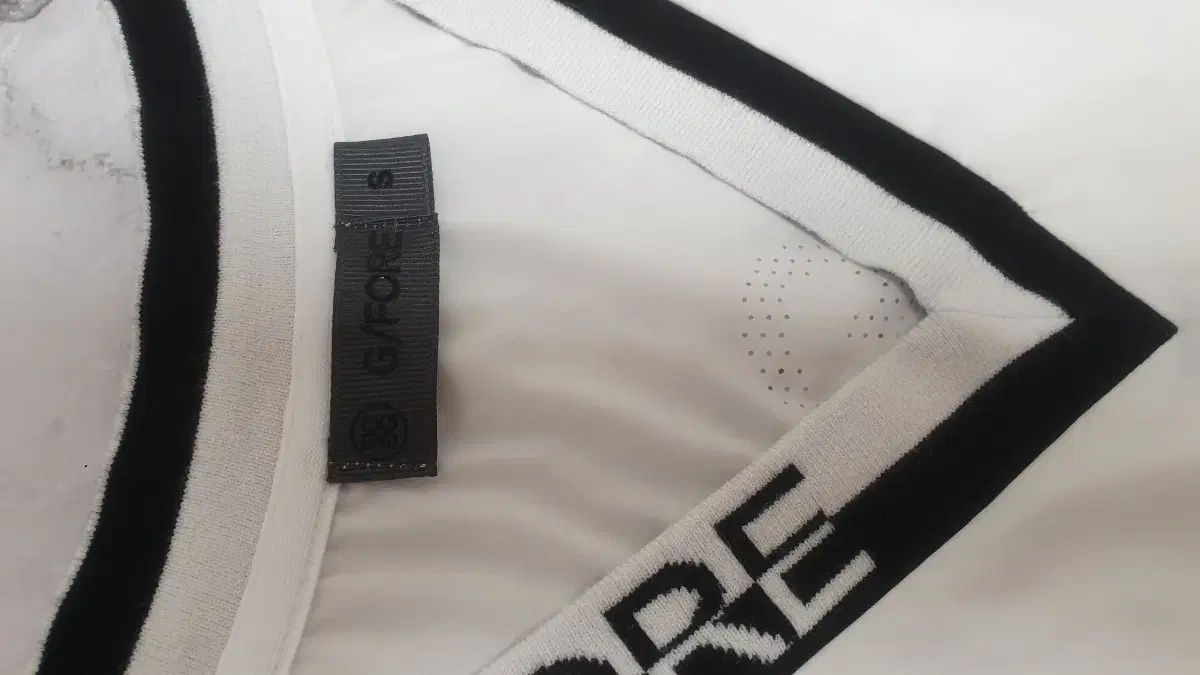 ウィンドブレーカー ベスト