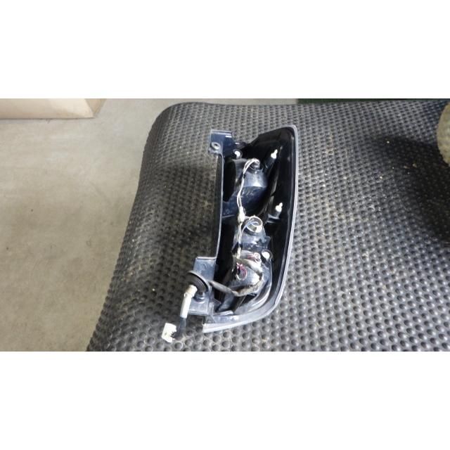 デイズルークス DBA-B21A 左テールランプ