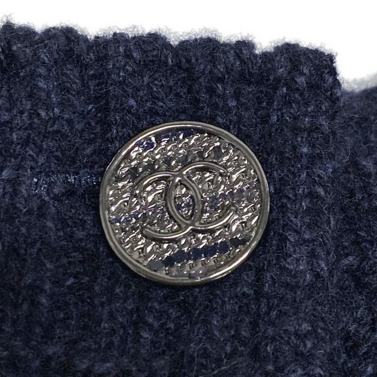 【正規品販売】 CHANEL シャネル 長袖セーター サイズ36 S レディース - P75621 ダークネイビー 2025AW|ココボタン ウール カシミヤ