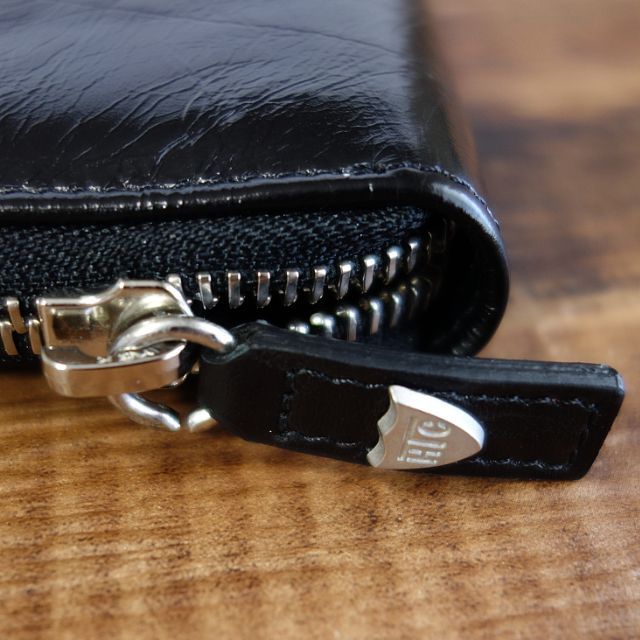 HTC エイチティーシー ラウンドファスナー 長財布 ZIP VARNISH