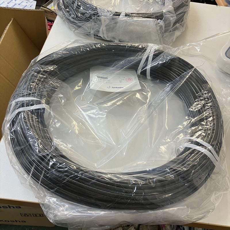 RE03E080,ETFE多心ケーブル,8芯,黒,潤工社,97m