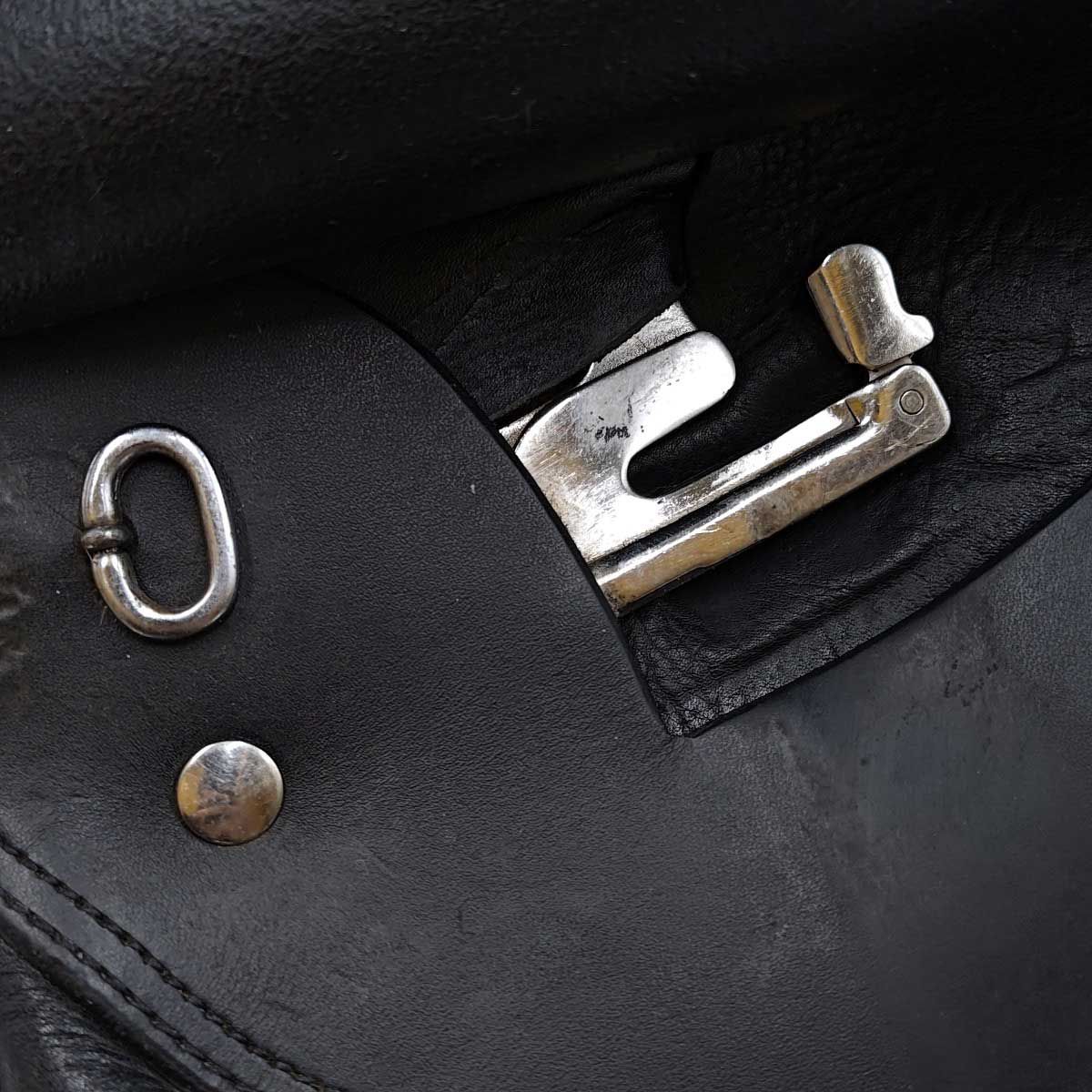 BUSSE BASEL 馬場鞍 16.5インチ 鐙革 鐙 短鞭(60cm) セット 乗馬