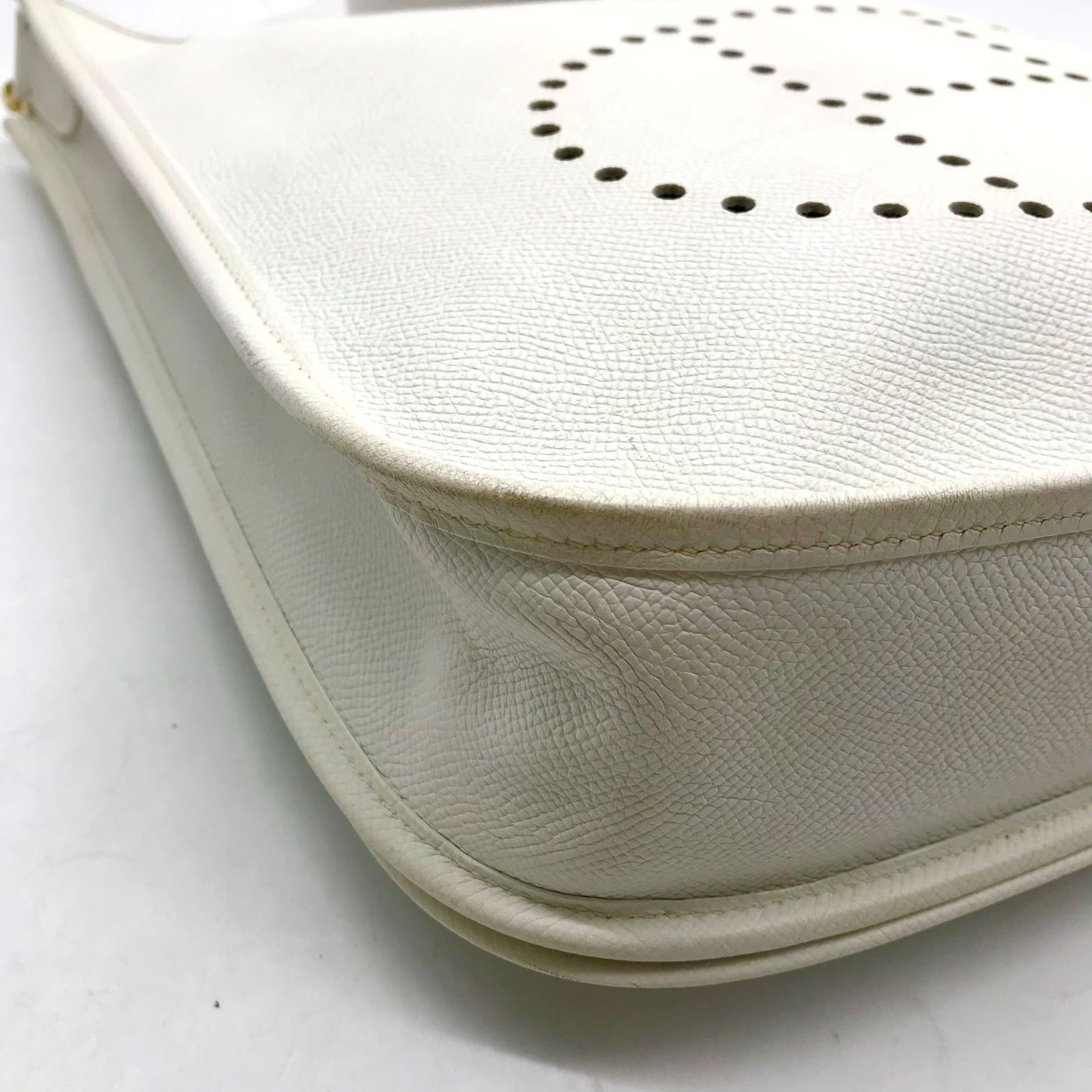 HERMES エルメス エヴリン 2 PM エヴリン SV金具 ショルダー バッグ ホワイト k414 HERMES（エルメス） エヴリン エブリン II 2 PM ショルダーバッグ 斜め