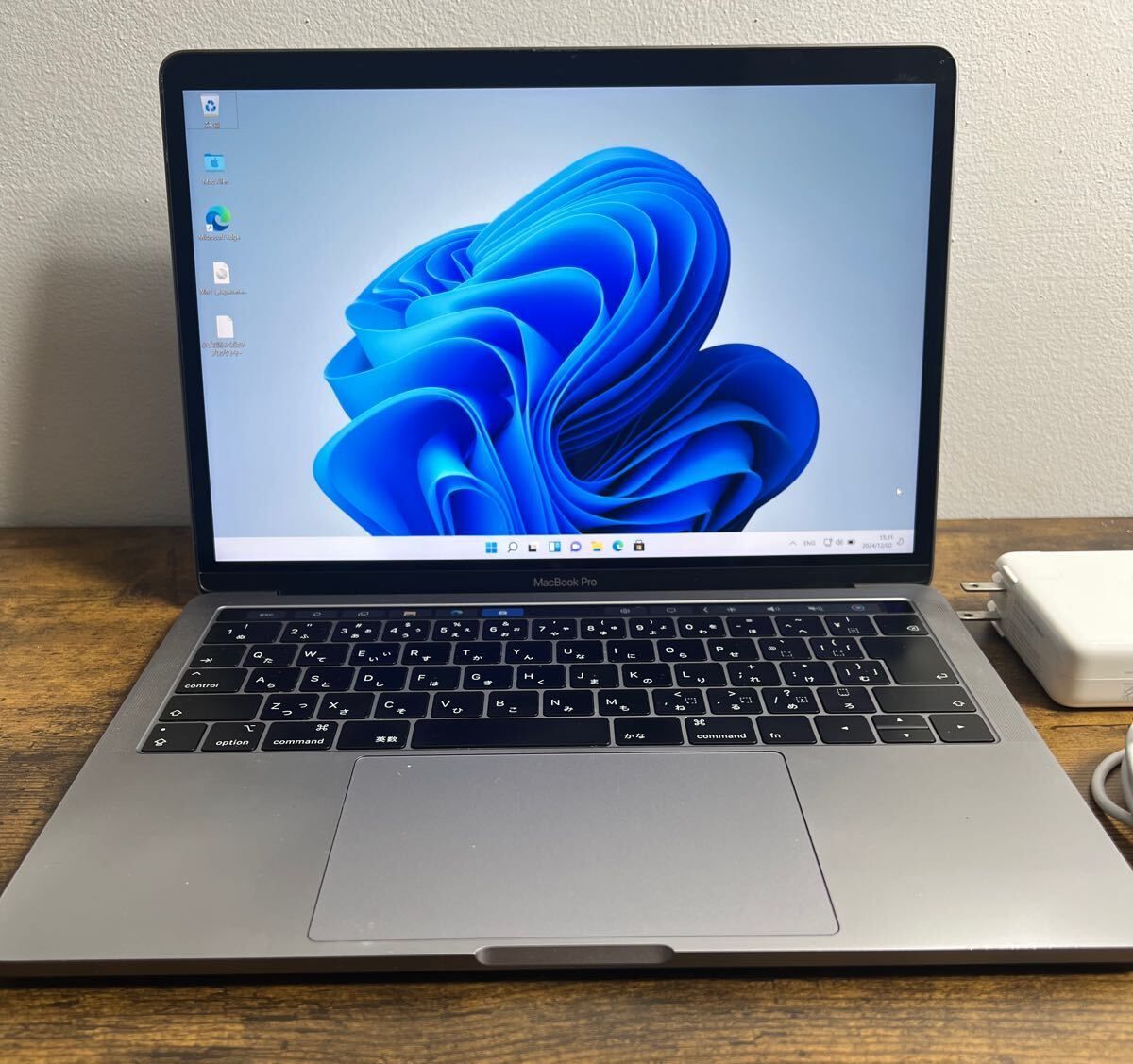 美品］Apple MacBook Pro 13inch 2019/HW53