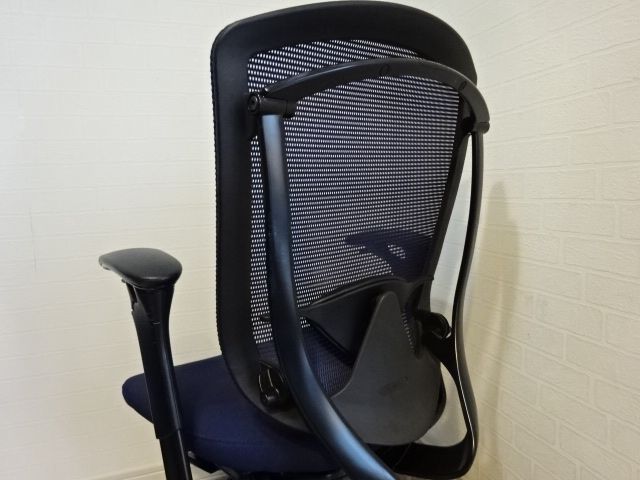 メッシュネイビー