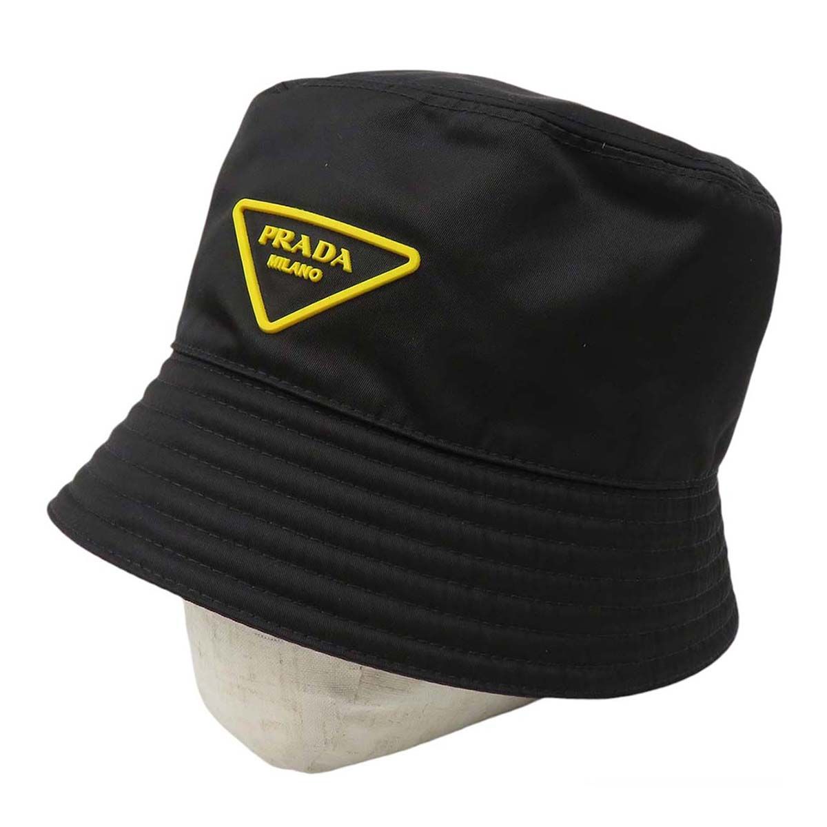 【極美品】PRADA 三角 トライアングル ロゴ バケットハット ブラック M PRADA プラダ 帽子 デニム 三角ロゴ バケットハット Lサイズ