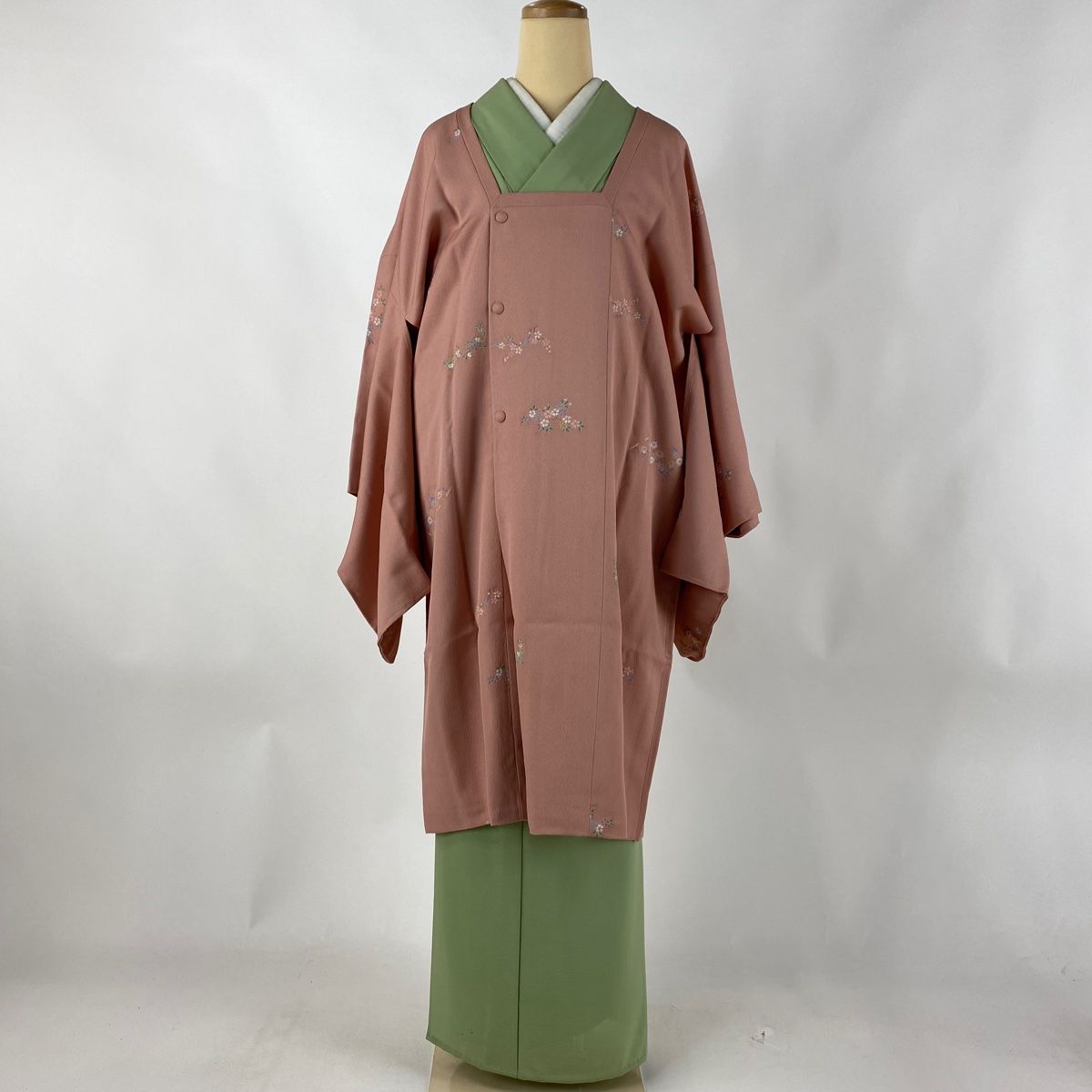 道行 身丈105.5cm 裄丈67.5cm L 和装コート 角衿 地紋 水色 正絹 美品  