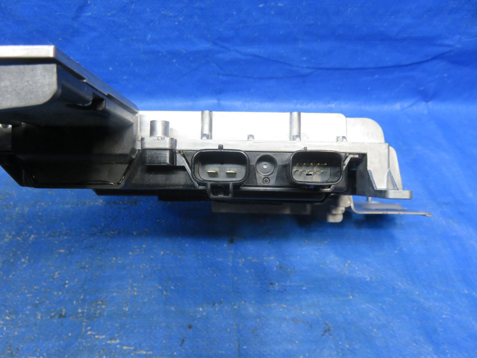 DCDCコンバーター|純正 GKH8-67-ZC0-B