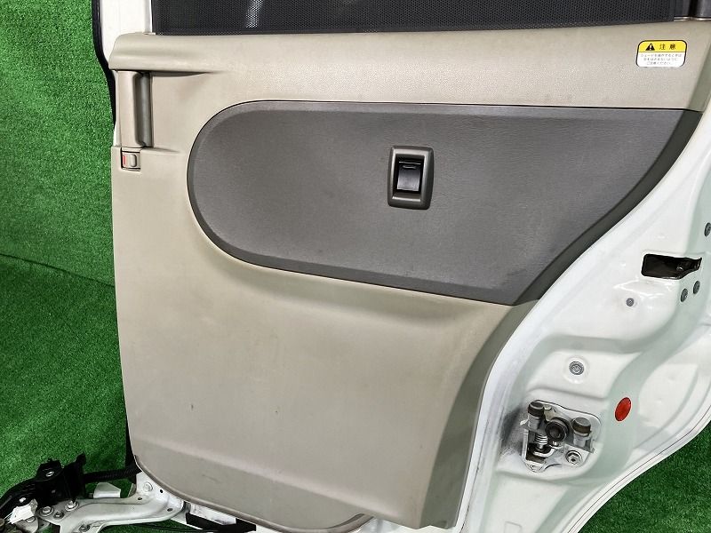 タント LA610S 右リアドア X SA 4WD ニホンイタ M31Q8 67003-B2210 W24  