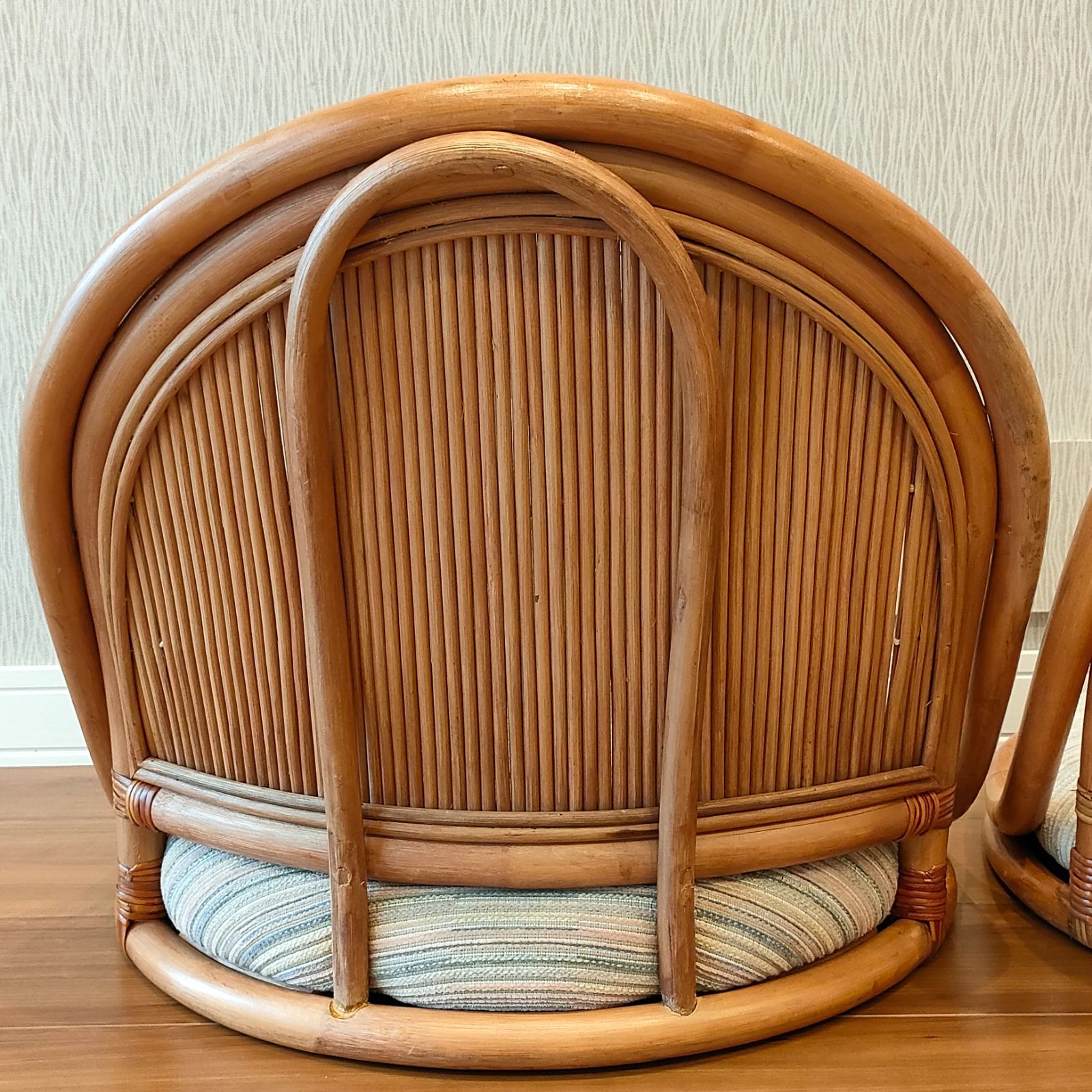 クッション付き