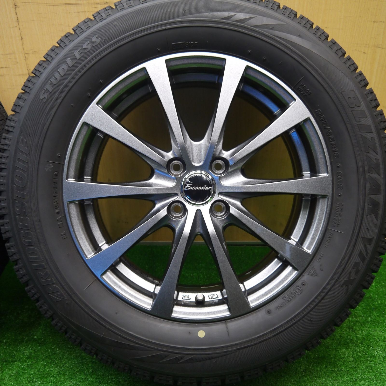 バリ溝 21年 キレイ 9分 スタッドレス 205|65R16 ブリヂストン ブリザック VRX Exceeder エクシーダー 16インチ PCD100|4H 5101505Hス FFCRYSTALESIA_COM