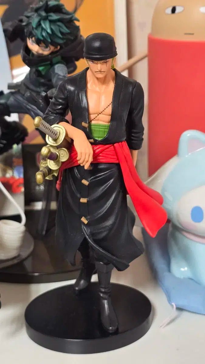 ONE PIECE（ワンピース） ロロノア ゾロフィギュア