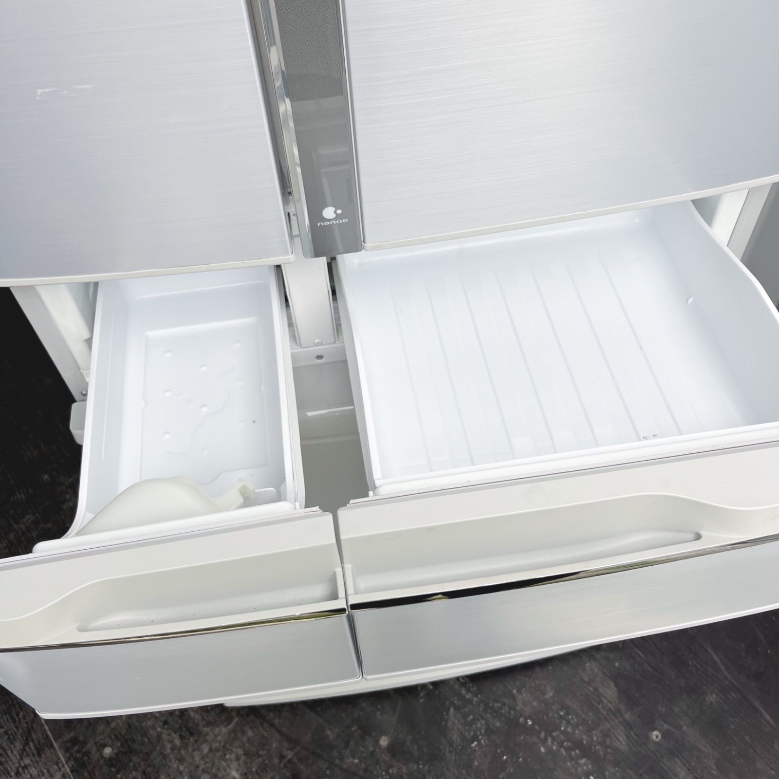 38取付無料！パナソニック自動製氷搭載！スタイリッシュシルバー6ドア