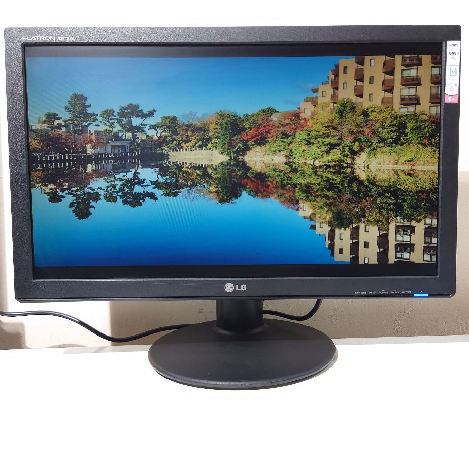 美品】ディスプレイ 24インチ LG FLATRON LCD W2442PA フルHD 液晶 