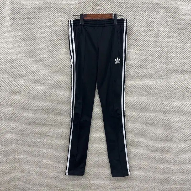 adidas(アディダス) ヨーロッパ 3本線 トラックパンツ L C01481