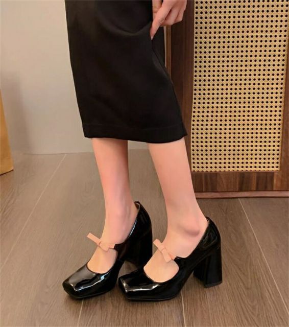 スクエアヒールパンプス コンビ素材スクエアヒールパンプス(22.5cm