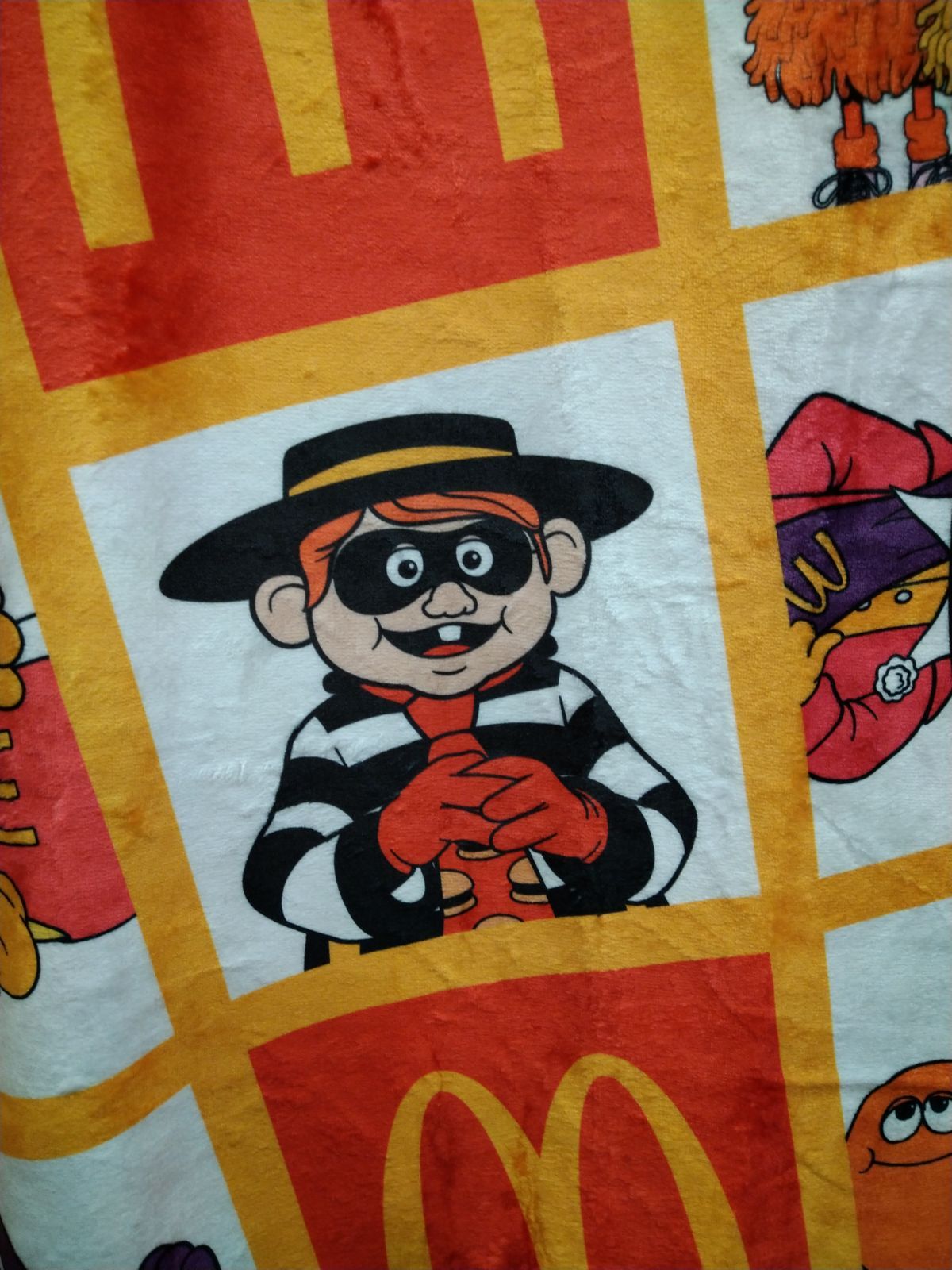 マクドナルド　特大ブランケット　ファミリーブランケット 　McDonald's マクドナルド 特大ブランケット ファミリーブランケット McDonald's