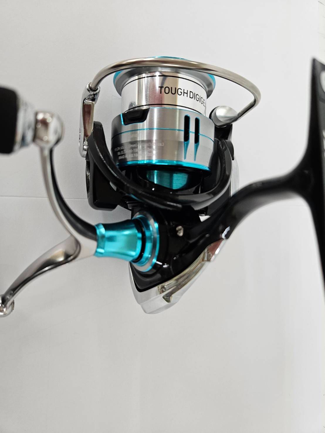 美品　DAIWA　１９エメラルダスLT3000S-CH-DH　中古品（12）　エギング、ティップラン、イカメタル