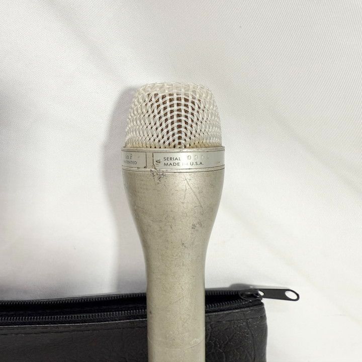 SHURE