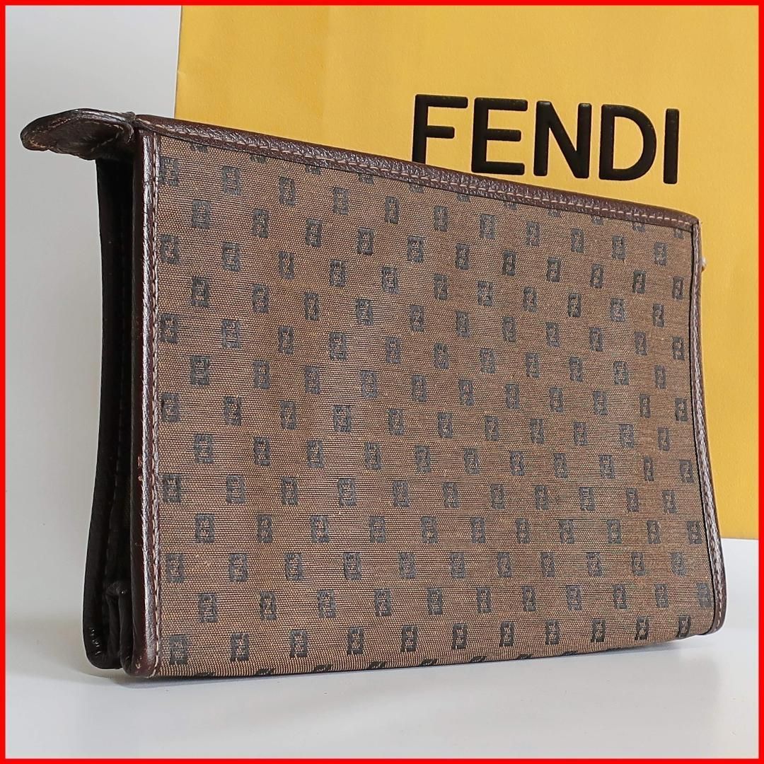 正規品 フェンディ FENDI セカンド クラッチバッグ Clutch Bag