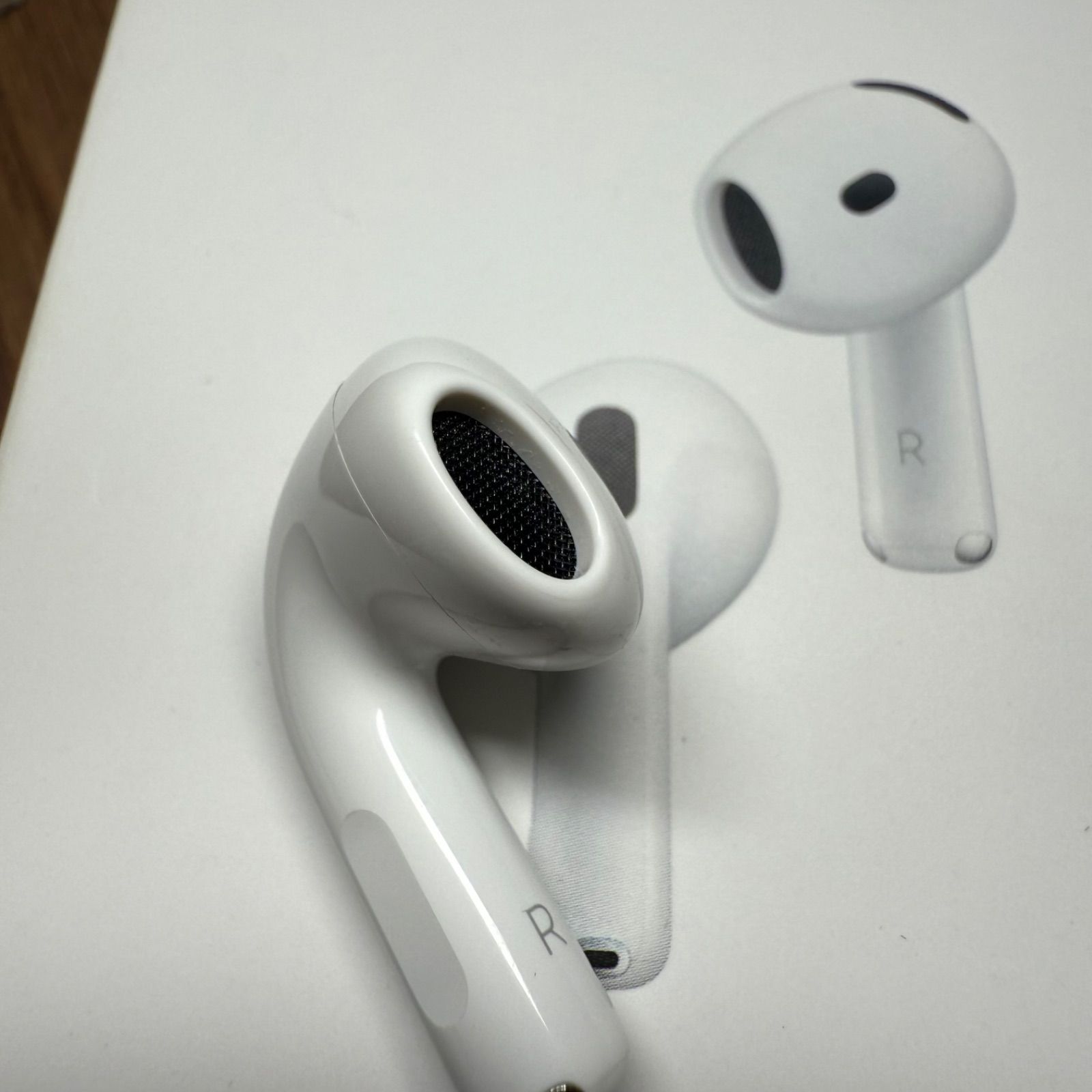 AirPods 第4世代 片耳 左耳のみ イヤホン A3055 IMSC - メルカリ