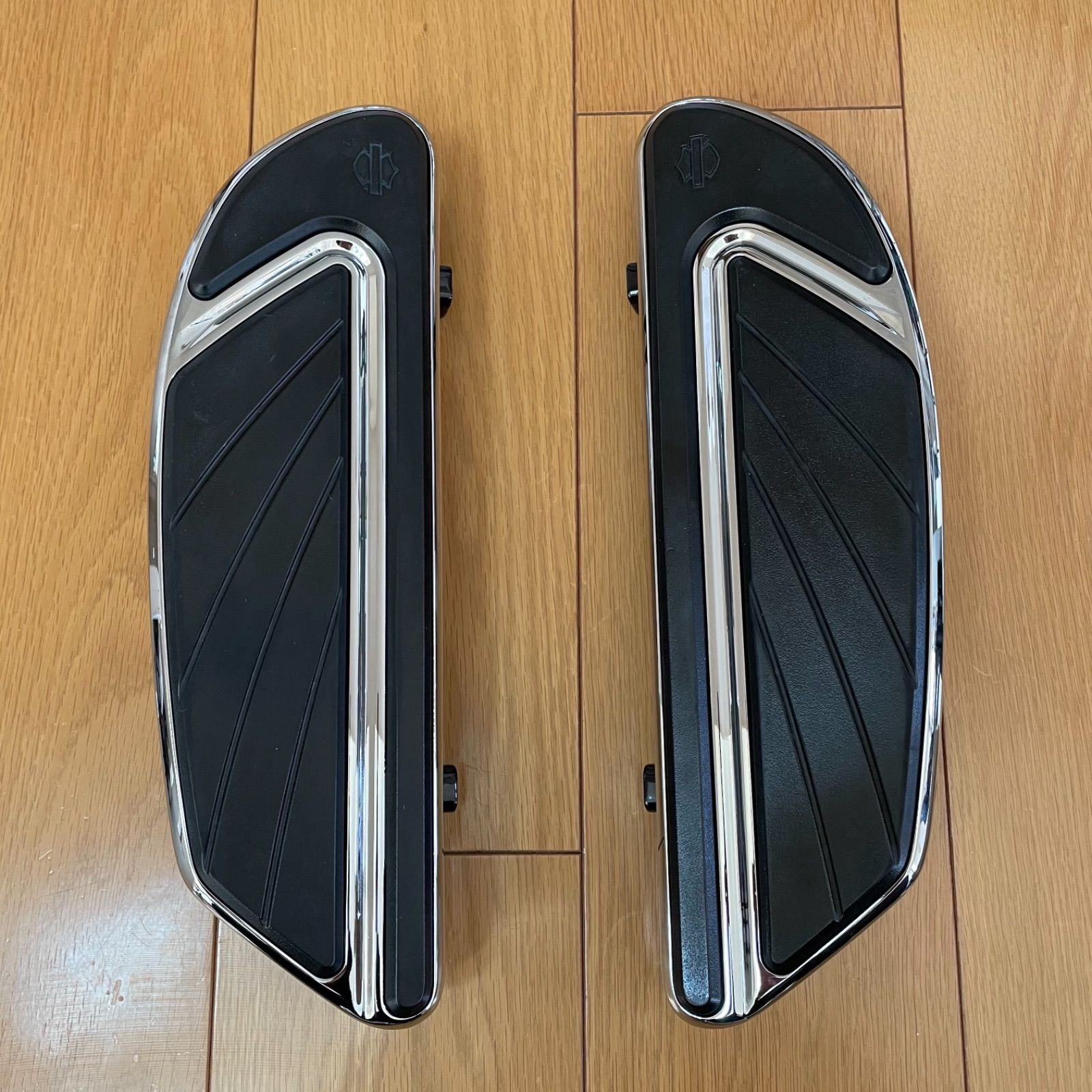 ウルトラ様専用》ハーレー純正エアフロー・フットボード他一式 - メルカリ