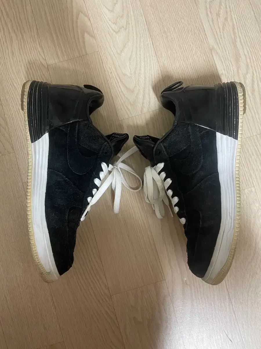 NIKE ナイキ