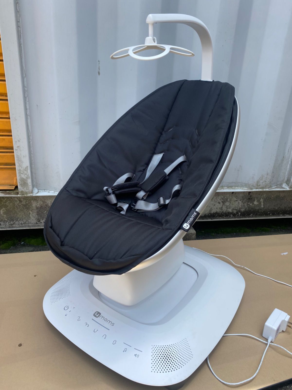 最新型ママルー4moms