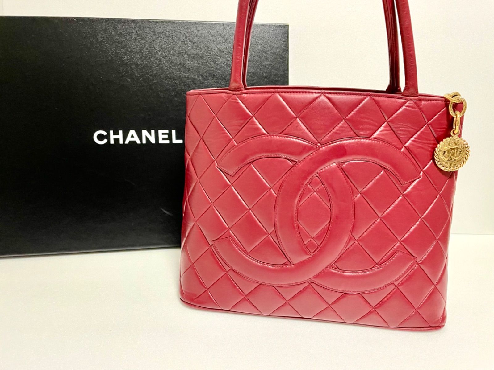 美品 CHANEL シャネル 復刻トートバッグ シリアルシール有 - メルカリ