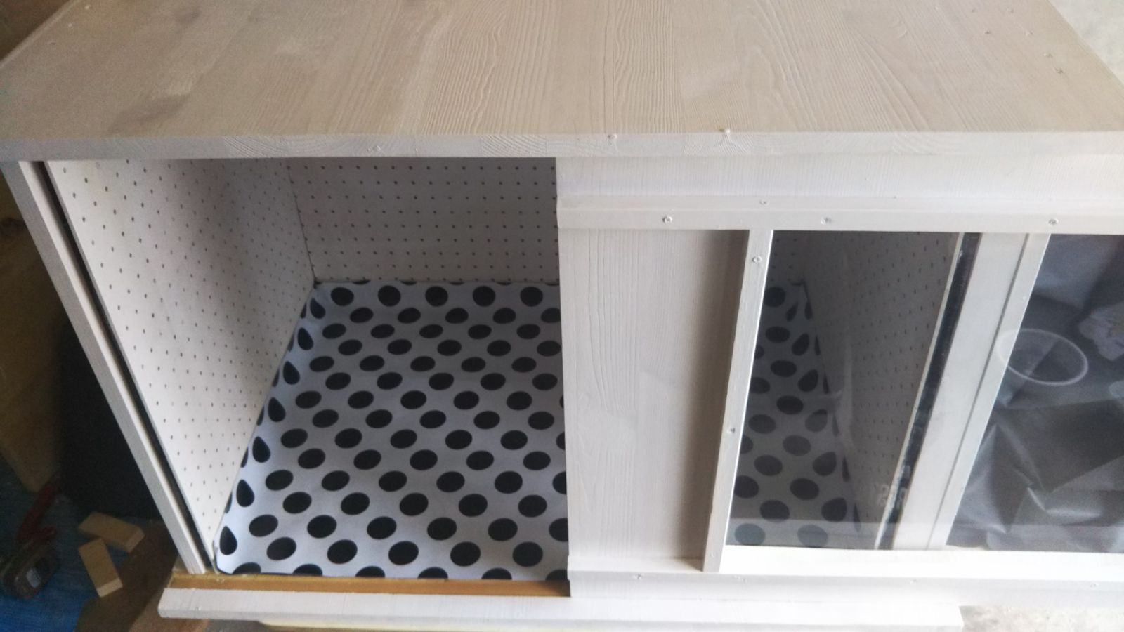 犬小屋 防音 換気扇付 ホワイト オンライン ショップその他 - ペット用