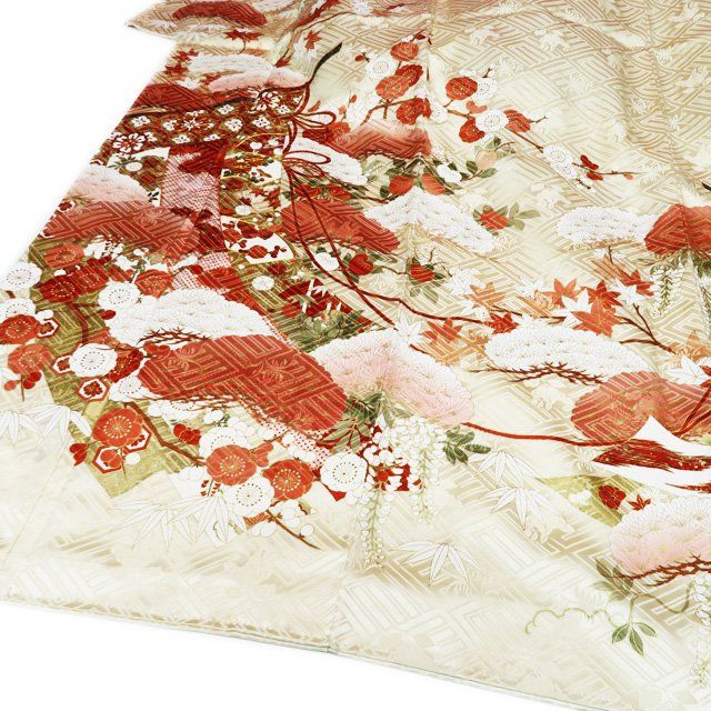 振袖 着物 中古 正絹 本加工 金駒刺繍 花模様 几帳 地模様 練色