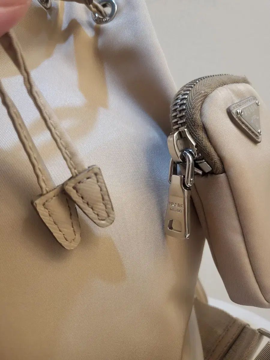 PRADA プラダ