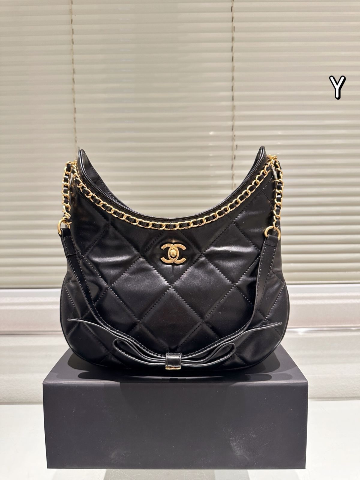 【上品なアンティーク調】★CHANEL★HOBO バッグ★25A限定 今日特価】Chanel 25P Bow - decorated Hobo Bag シャネル 25P