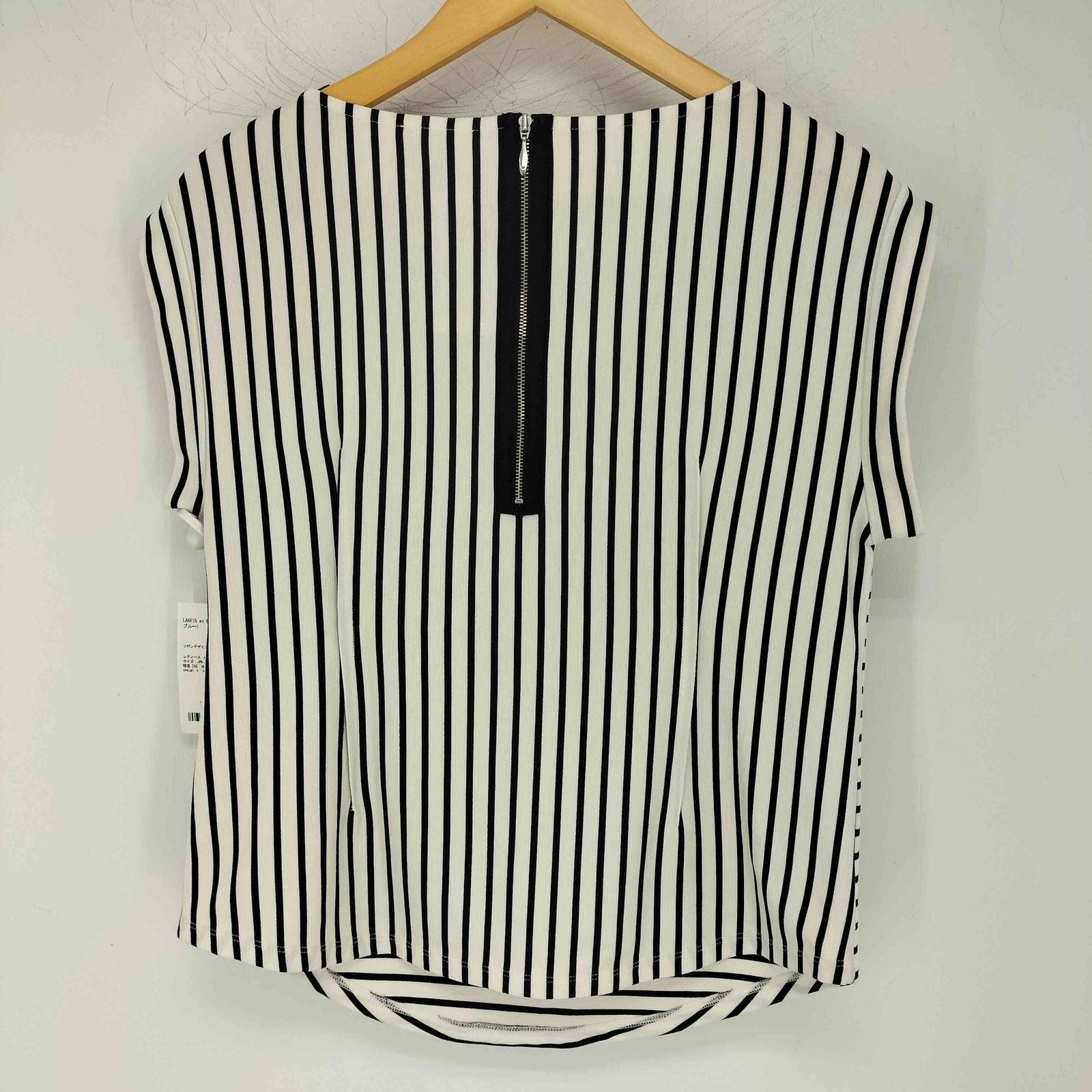 新品 ランバンオンブルー Tシャツ カットソー リボン 装飾 ホワイト 38 LANVIN en Bleu ランバンオンブルー 半袖 リボンブローチ付き