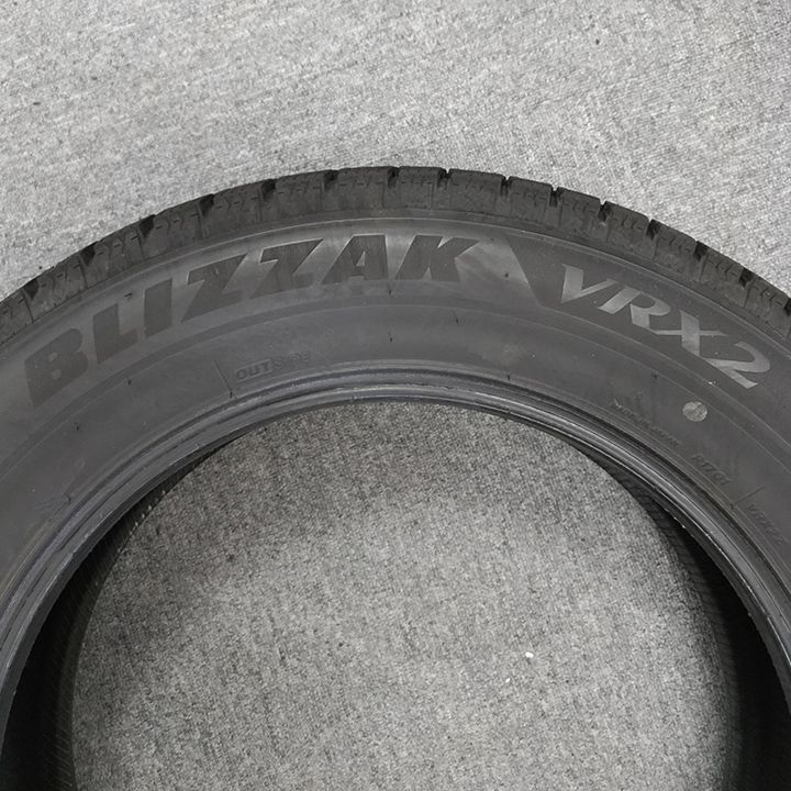  0 T 25063 _スタッドレスタイヤ ブリヂストン BLIZZAK VRX 2 225 60 R 17 4本セット 17インチ スタッドレス