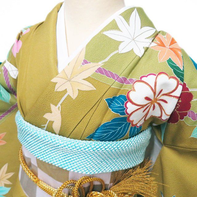 特選 振袖 着物 中古 正絹 金駒刺繍 千總 花の図 桜 紅葉 芥子色